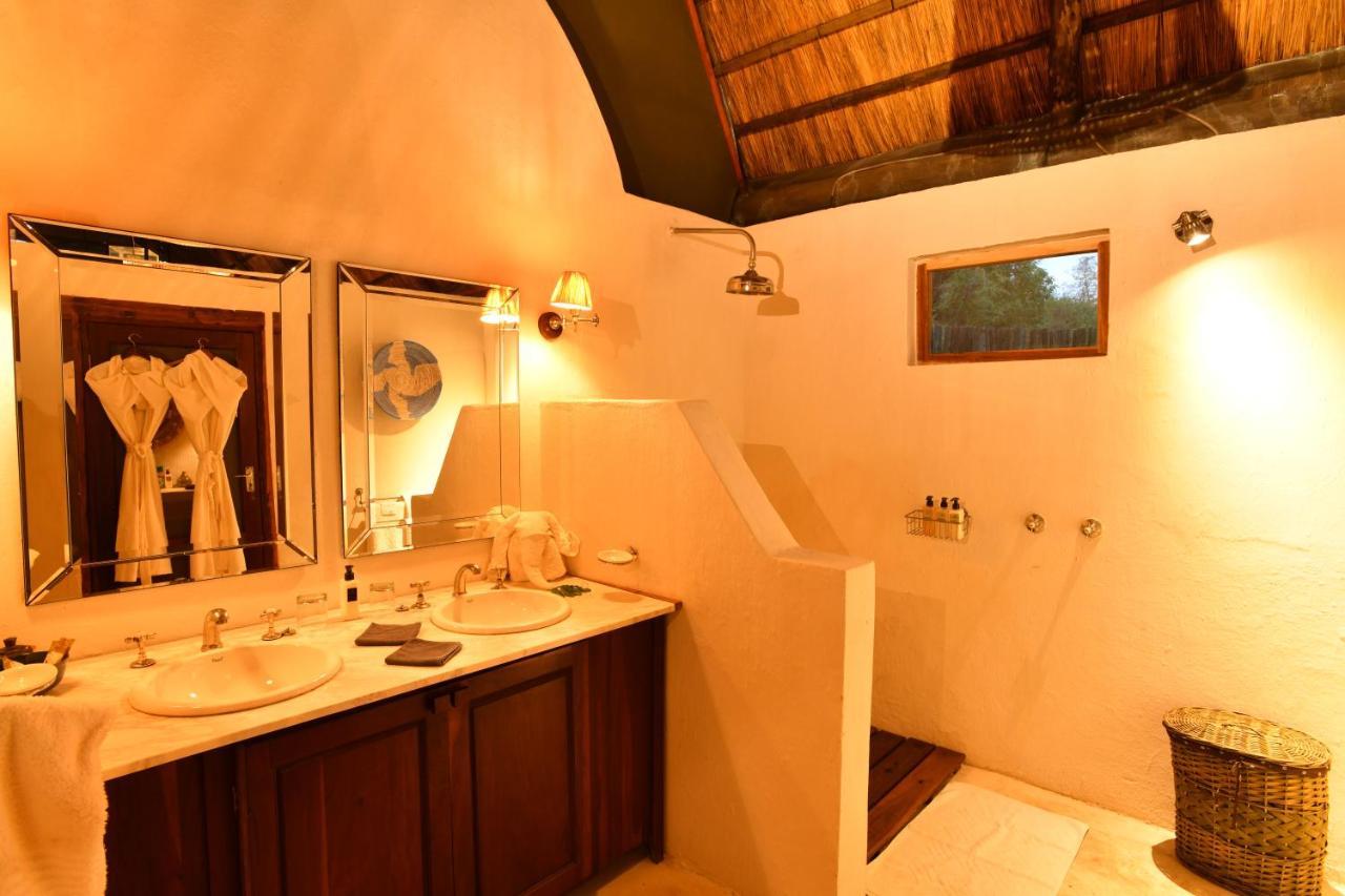 Royal Zambezi Lodge Mafuta Luaran gambar