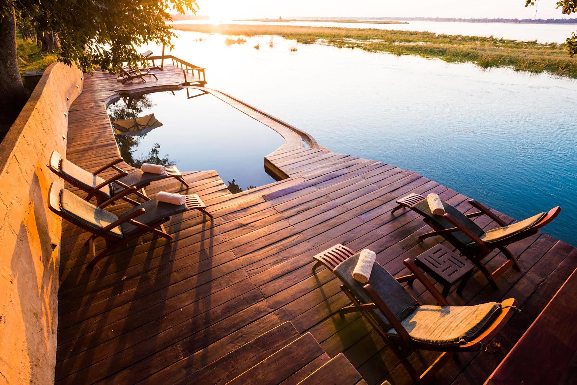 Royal Zambezi Lodge Mafuta Luaran gambar